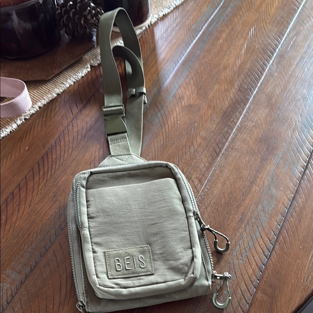BEIS Crossbody Bag